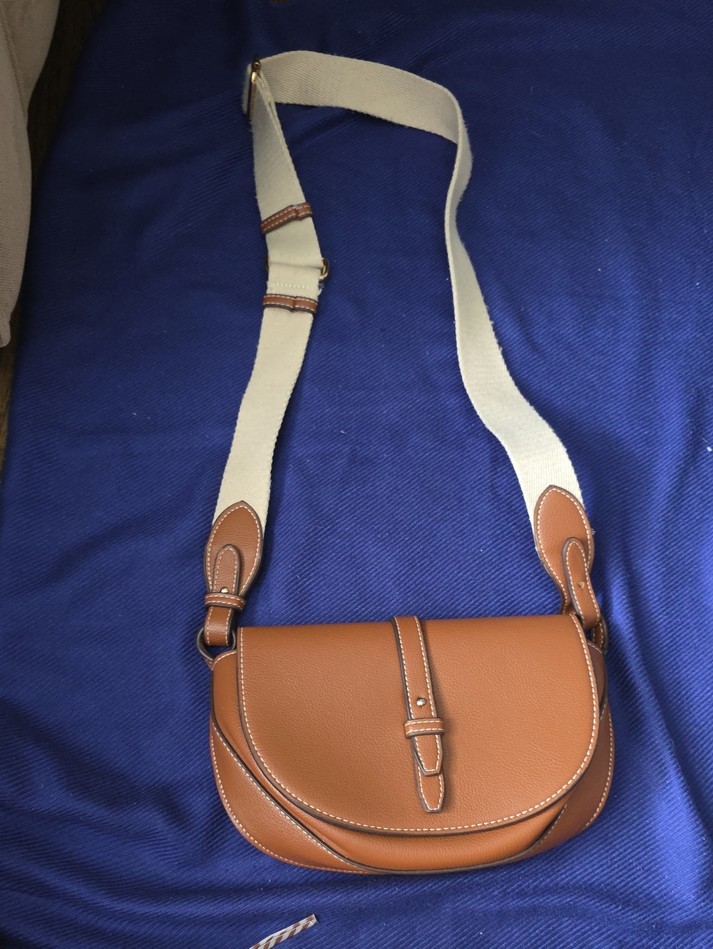 ZARA. Classic Tan Crossbody Saddle Bag with Adjustable Strap